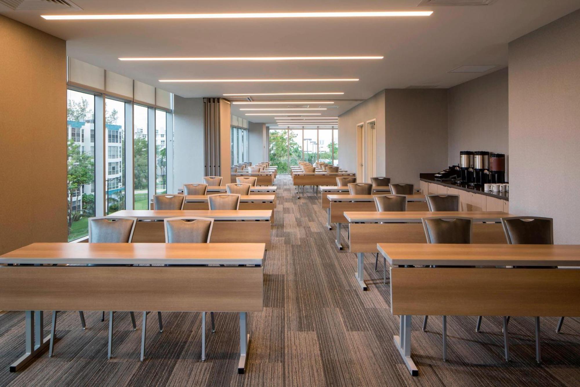 Residence Inn Miami Sunny Isles Beach Exterior foto
